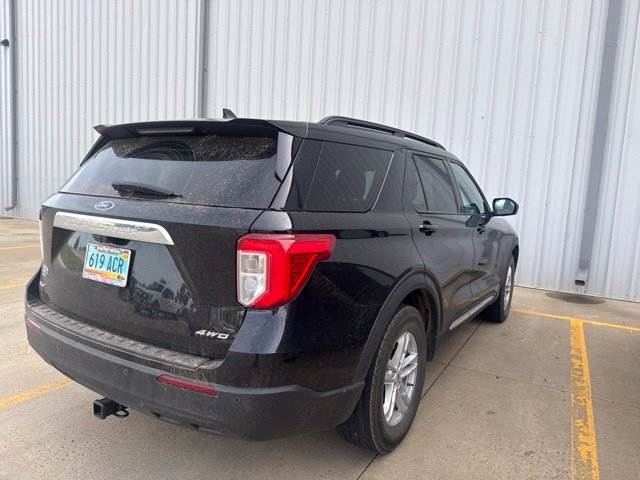 Used 2022 Ford Explorer XLT AWD/4WD image 7