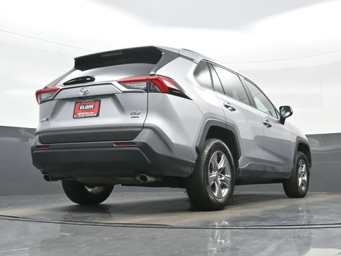 Used 2025 Toyota RAV4 XLE AWD/4WD image 30