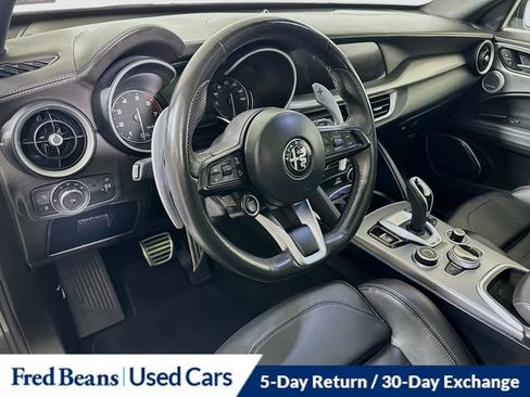 Used 2023 Alfa Romeo Stelvio Veloce image 10