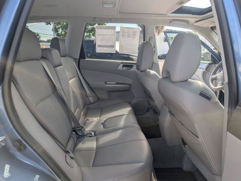 Used 2009 Subaru Forester 2.5X Limited AWD/4WD image 12