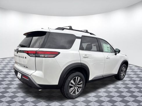New 2026 Nissan Pathfinder SL AWD/4WD image 7