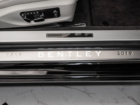 Certified 2020 Bentley Continental GT V8 AWD/4WD image 46