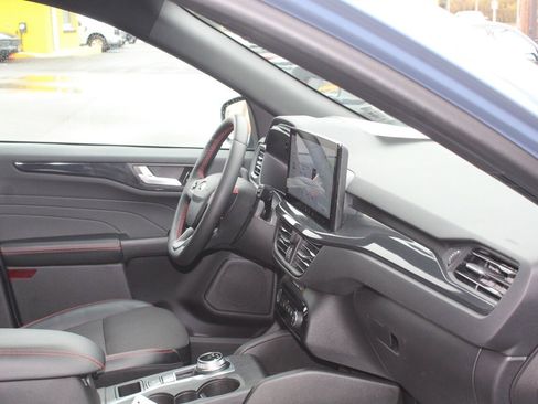 Used 2023 Ford Escape ST-Line w/ Tech Pack #1 image 17