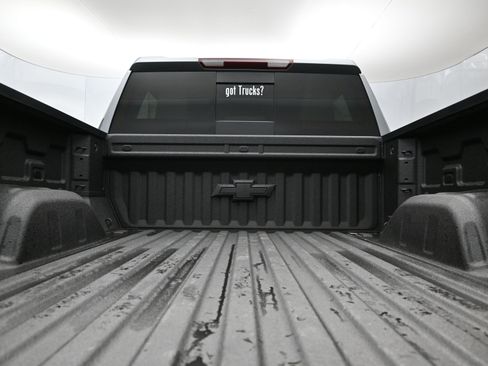 Used 2026 Chevrolet Silverado 1500 LT Trail Boss w/ Safety Package image 6