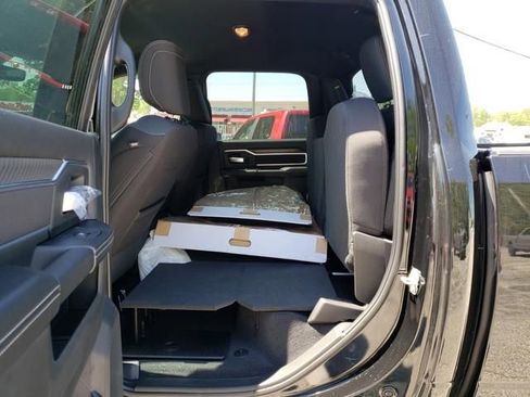 New 2026 RAM 2500 Big Horn AWD/4WD image 7