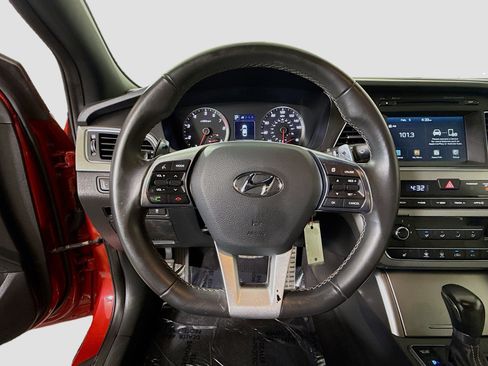 Used 2017 Hyundai Sonata Sport 2.0T image 13