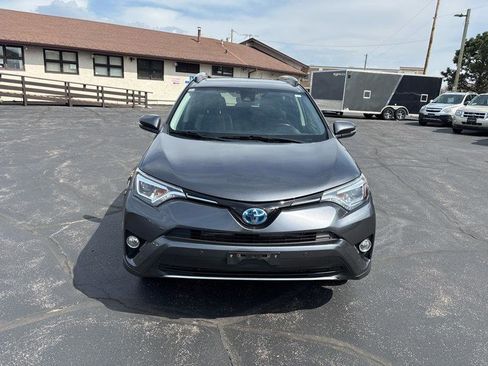 Used 2017 Toyota RAV4 Limited image 8