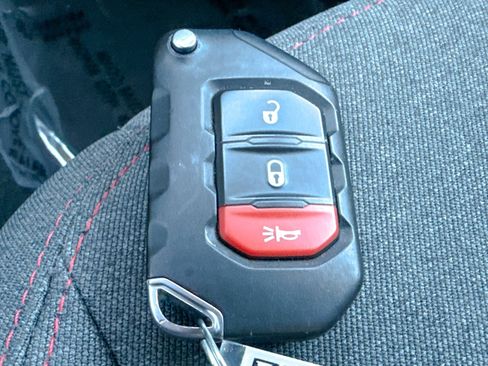 Used 2024 Jeep Wrangler Unlimited Rubicon image 44