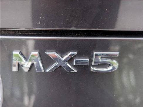 Used 2024 MAZDA MX-5 Miata Grand Touring RWD image 19