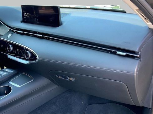 Used 2025 Genesis GV70 2.5T AWD/4WD image 17