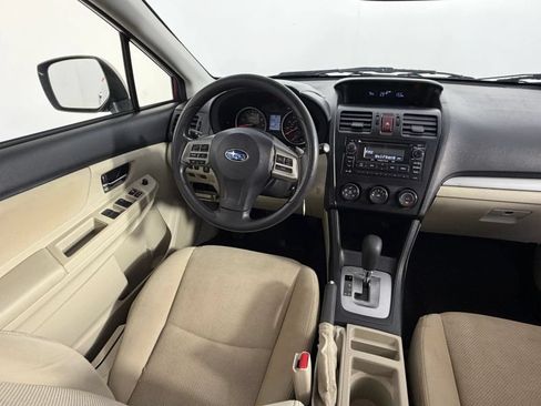 Used 2014 Subaru Crosstrek 2.0i Premium w/ Moonroof Package AWD/4WD image 18