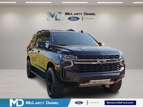 Used 2022 Chevrolet Suburban Z71 w/ Luxury Package AWD/4WD image 1