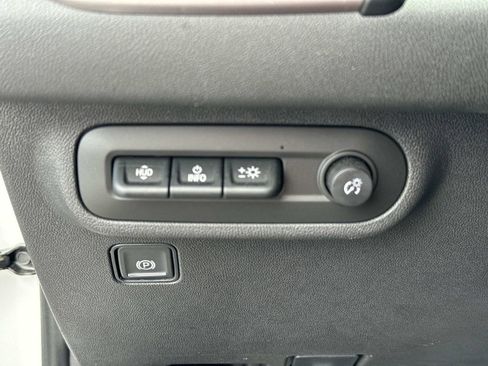Used 2024 GMC Terrain AT4 w/ Infotainment Package II AWD/4WD image 29