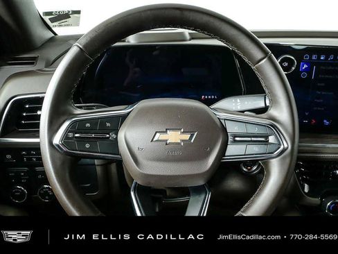 Used 2025 Chevrolet Tahoe LT AWD/4WD image 9