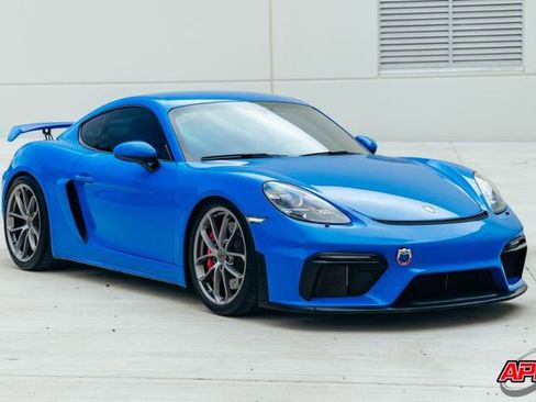 Used 2022 Porsche 718 Cayman GT4 image 9