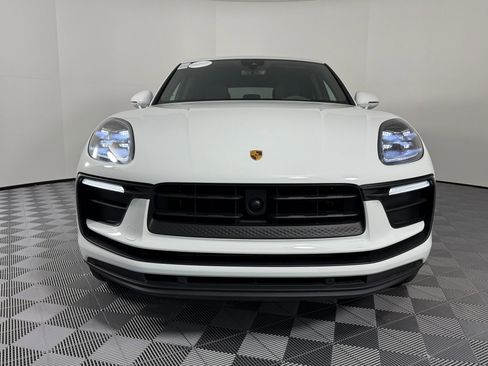 New 2025 Porsche Macan image 6