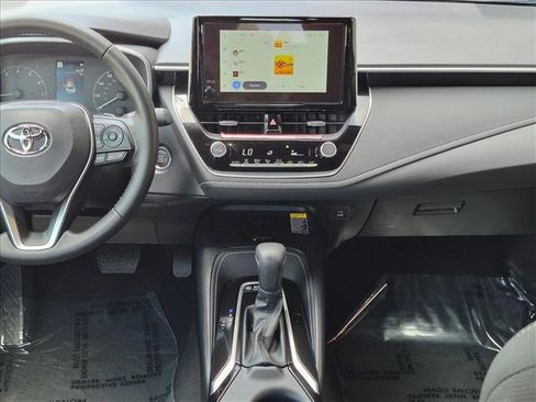 Used 2026 Toyota Corolla SE FWD image 14