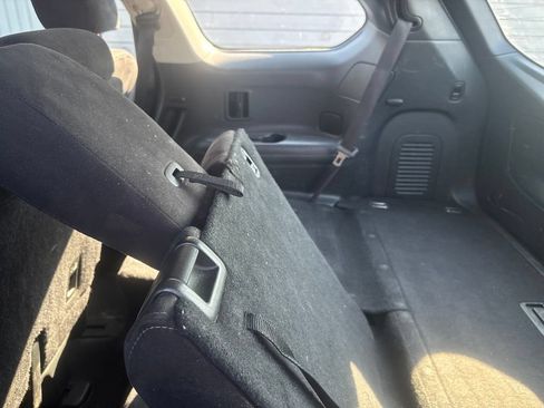 Used 2014 Nissan Pathfinder S FWD image 7