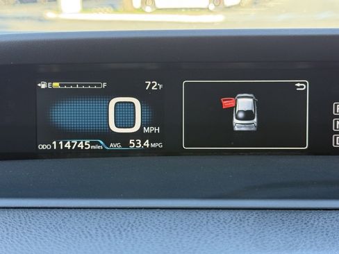 Used 2016 Toyota Prius Three image 26