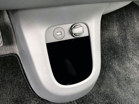 Used 2024 Hyundai Ioniq 5 Limited image 32