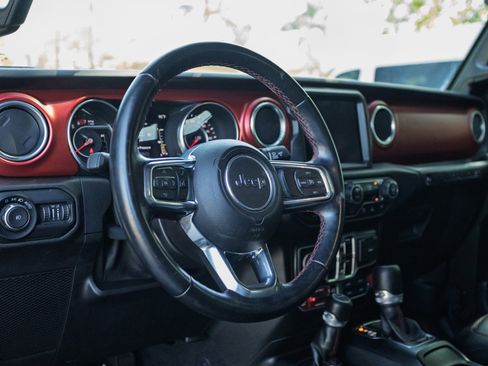 Used 2021 Jeep Wrangler Unlimited Rubicon image 11