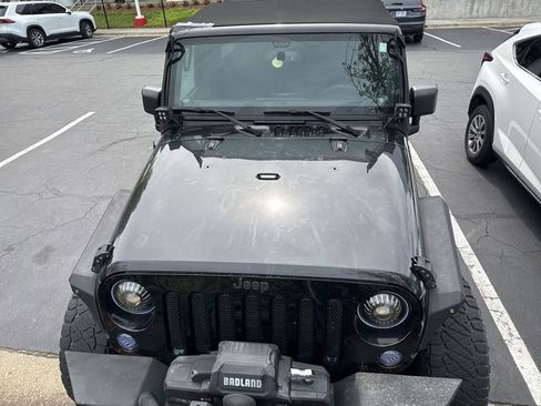 Used 2018 Jeep Wrangler Unlimited Sport S image 9