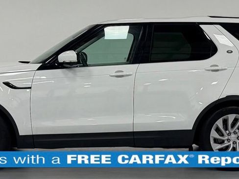 Used 2023 Land Rover Discovery S AWD/4WD image 2