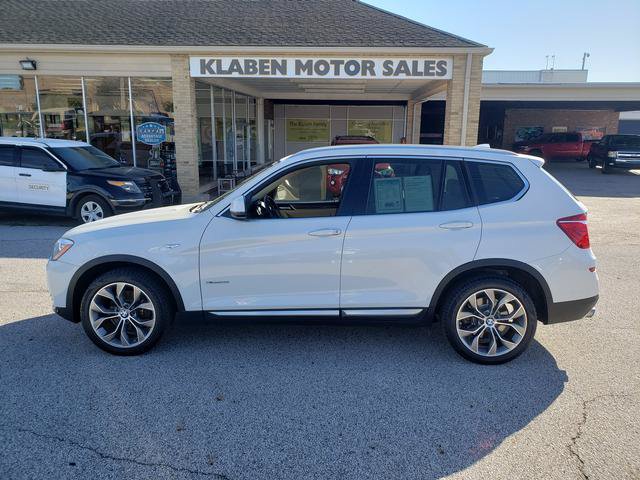 Used 2017 BMW X3 xDrive28i AWD/4WD image 2