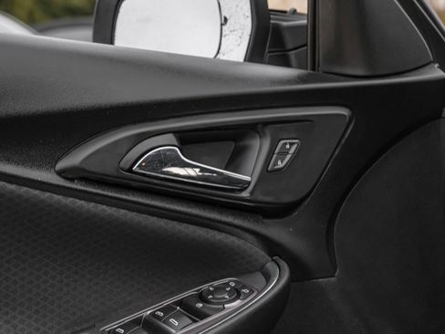 Used 2020 Chevrolet Malibu LT image 45