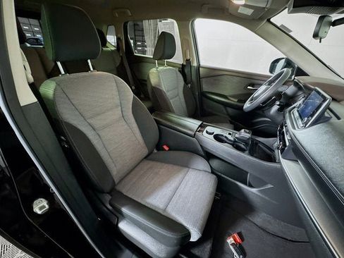 Certified 2023 Nissan Rogue SV image 22