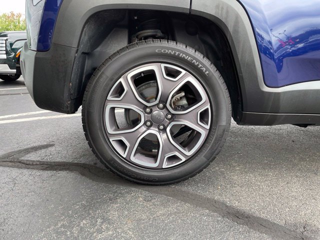 Used 2016 Jeep Renegade Limited AWD/4WD image 34