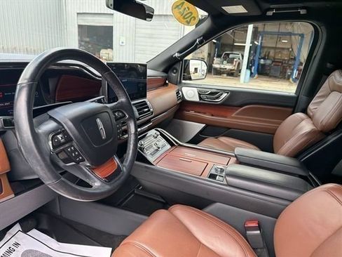 Used 2024 Lincoln Navigator L Reserve AWD/4WD image 20