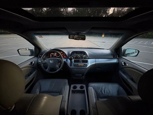 Used 2010 Honda Odyssey EX-L image 16