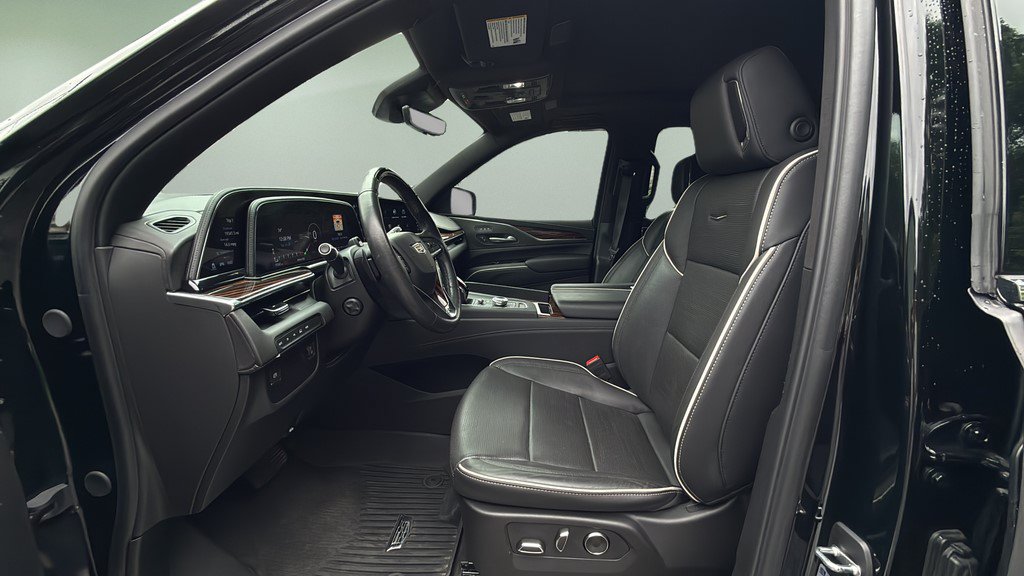 Certified 2024 Cadillac Escalade ESV Premium Luxury w/ LPO, Floor Liner Package AWD/4WD image 12