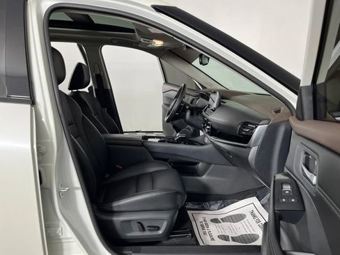 Used 2023 Nissan Rogue SL w/ SL Premium Package FWD image 41