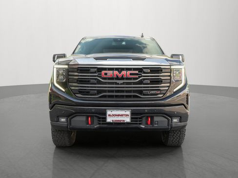 Used 2023 GMC Sierra 1500 AT4 AWD/4WD image 2