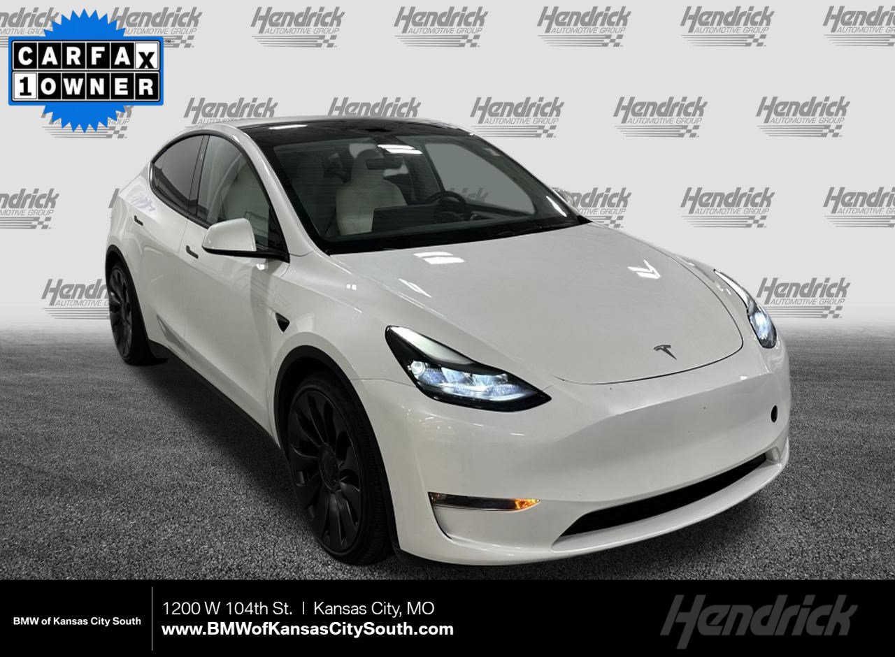Used 2025 Tesla Model Y Performance AWD/4WD image 1