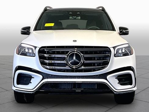 New 2026 Mercedes-Benz GLS 450 4MATIC image 2
