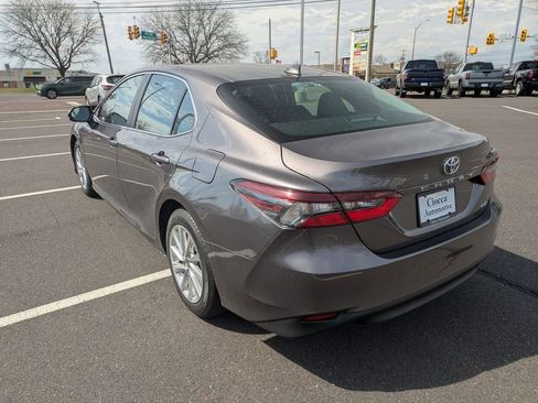 Used 2023 Toyota Camry LE image 7