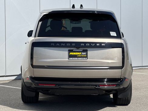 Certified 2025 Land Rover Range Rover SE AWD/4WD image 4