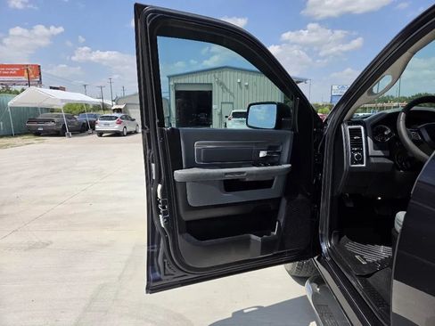 Used 2015 RAM 1500 Classic SLT RWD image 11