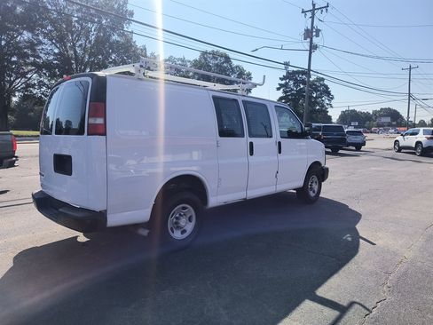 Used 2015 Chevrolet Express 2500 RWD image 5