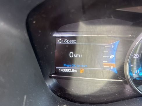 Used 2018 Ford Explorer XLT w/ Equipment Group 202A AWD/4WD image 10