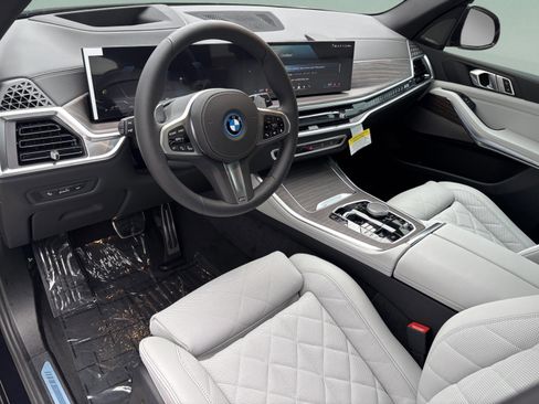 New 2026 BMW X5 xDrive50e w/ M Sport Package image 20