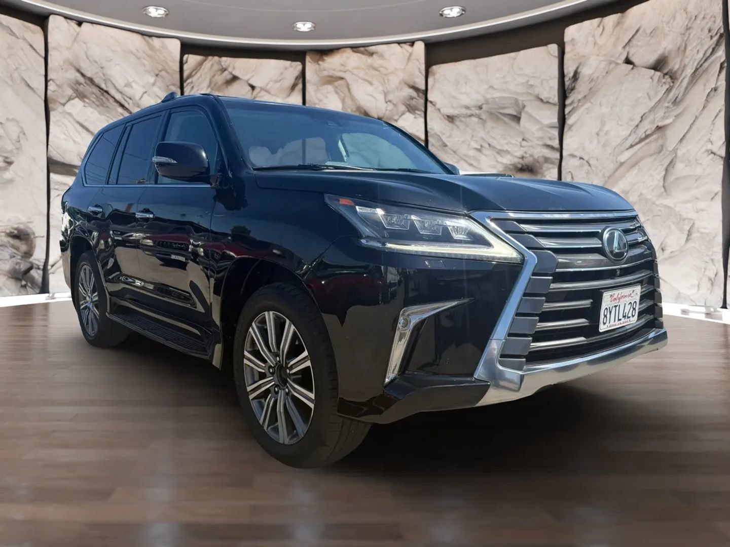 Used 2017 Lexus LX 570 4WD w/ Luxury Package image 3
