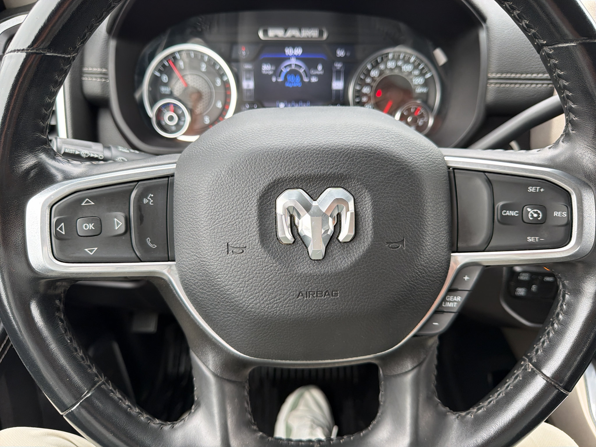 Used 2024 RAM 3500 Laramie w/ Bed Utility Group AWD/4WD image 25