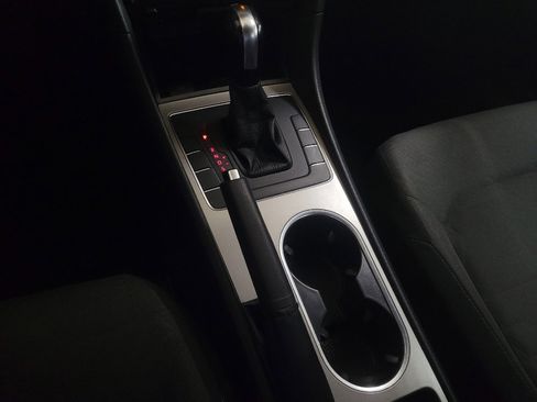 Used 2020 Volkswagen Passat 2.0T S image 26