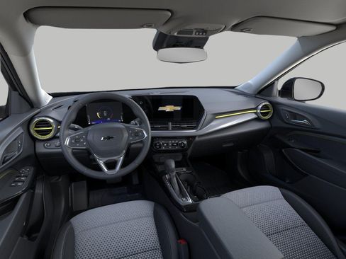 Used 2026 Chevrolet Trax LT w/ Driver Confidence Package FWD image 15