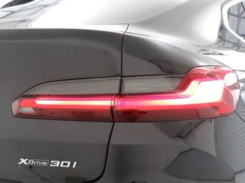 Used 2023 BMW X4 xDrive30i w/ Premium Package AWD/4WD image 10