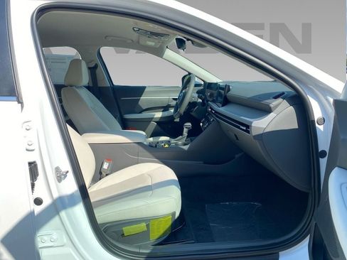 New 2025 Hyundai Sonata SE image 7